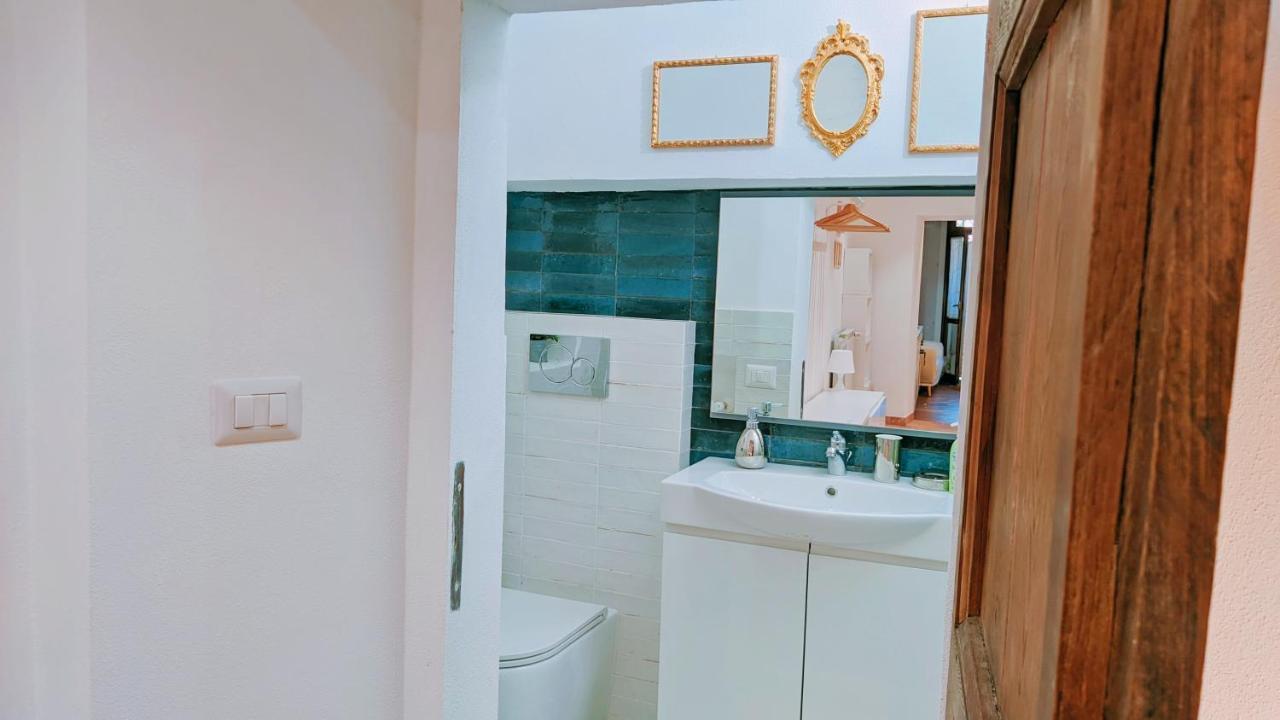 Trevi President'S Apartment โรม ภายนอก รูปภาพ