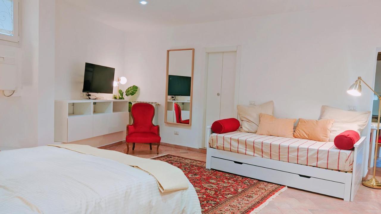 Trevi President'S Apartment โรม ภายนอก รูปภาพ