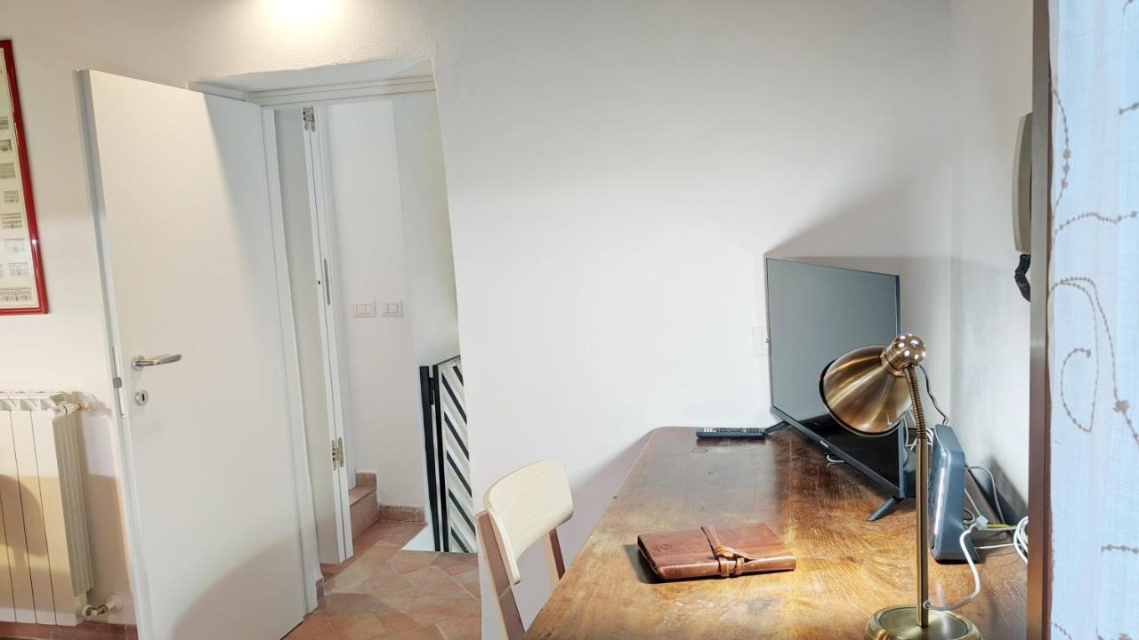 Trevi President'S Apartment โรม ภายนอก รูปภาพ